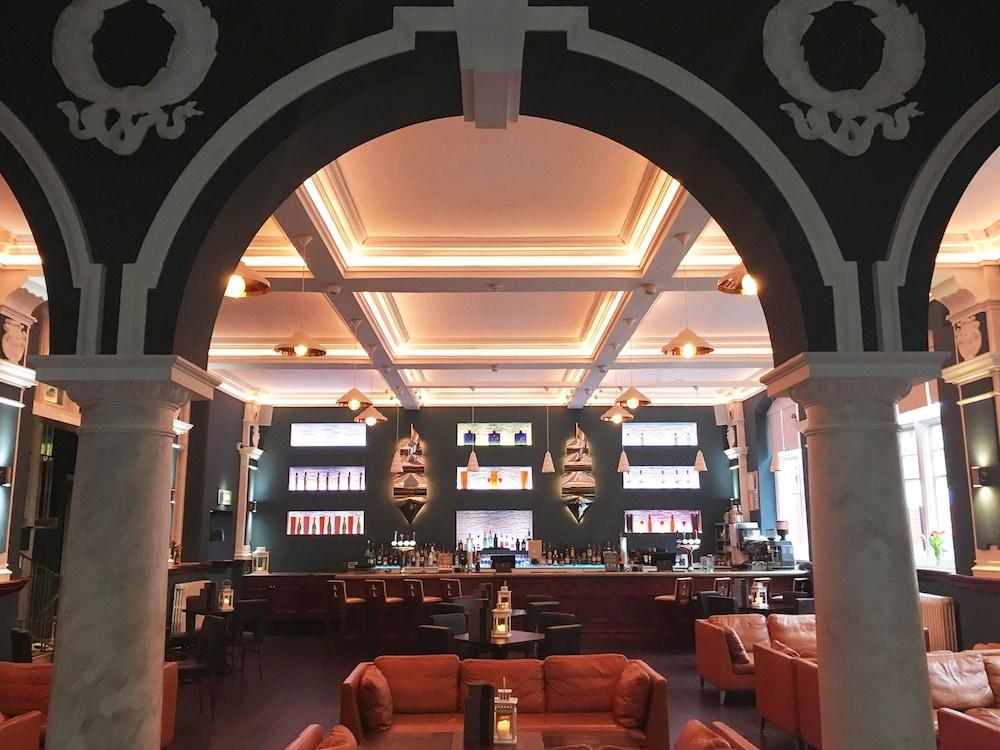 Morgans Hotel Swansea Exterior photo